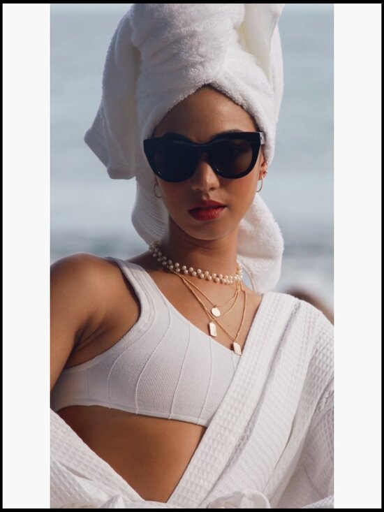 Oversized Cat Eye Sunglasses with UV Protection and Scratch 